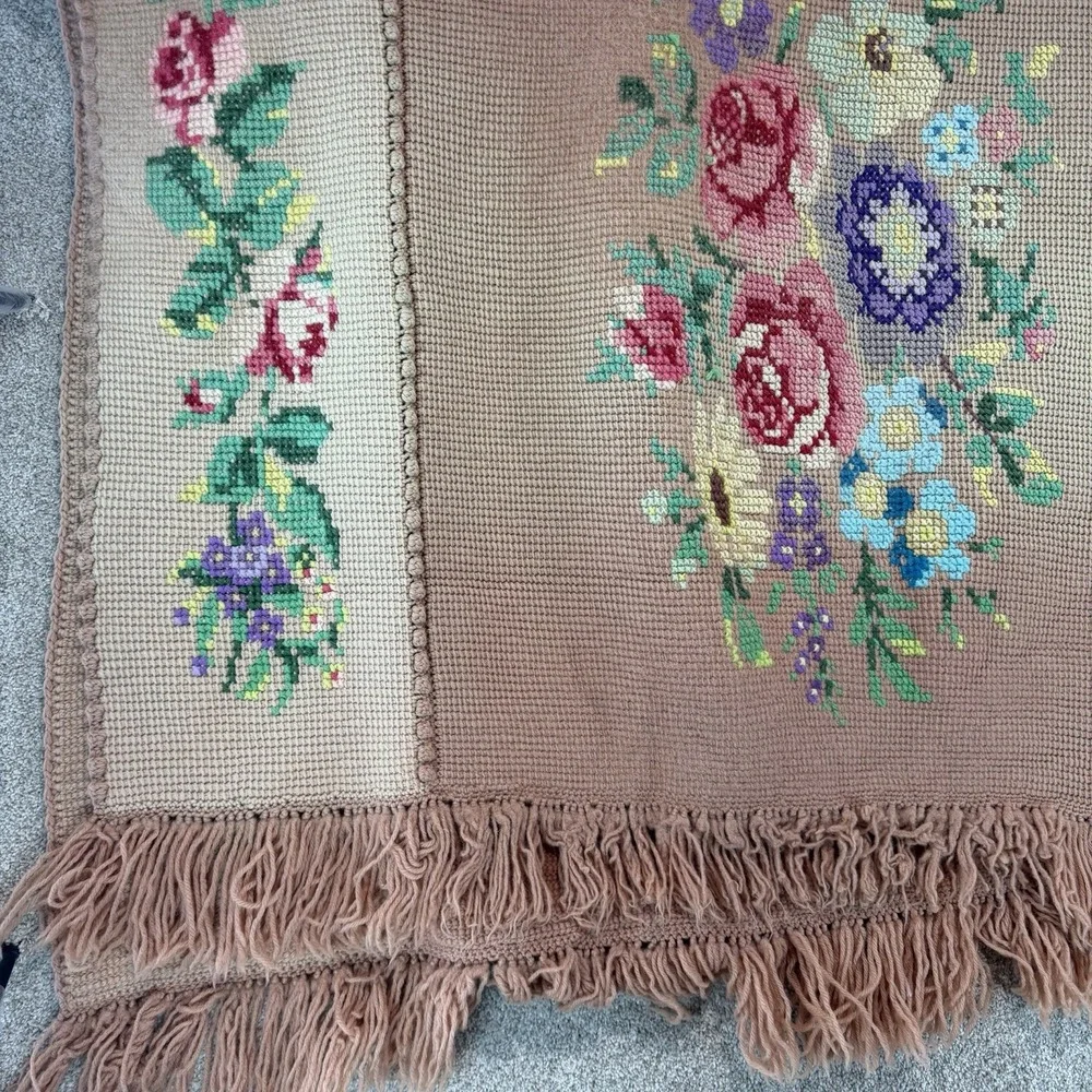 VTG Crochet Needle Point Roses Granny Cottage Core Afghan Blanket Throw *Flaw*